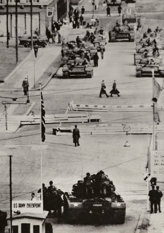 Outubro 1961, Berlin Friedrichstrasse (foto a p/b) de Photographer German