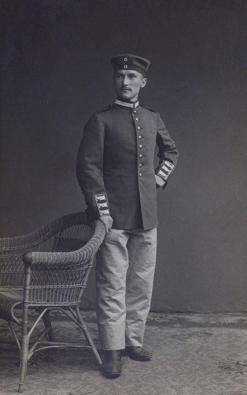 Retrato de um soldado do exército alemão (foto a p/b) de Photographer German