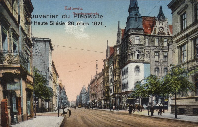 Rua Katowice, Polónia, postal de recordação em comemoração ao plebiscito na Alta Silésia, realizado em 20 de Março de 1921 para determinar parte da fronteira entre a Polónia e a Alemanha (foto) de Photographer German