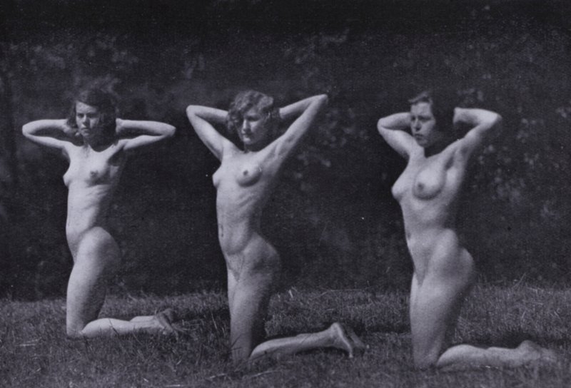 The Body Beautiful, Physical Culture for Women (foto a p/b) de Photographer German