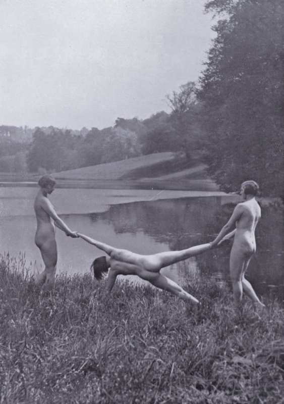 The Body Beautiful, Physical Culture for Women (foto a p/b) de Photographer German