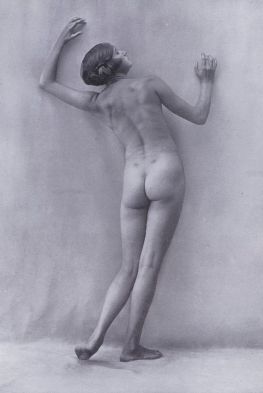 The Body Beautiful, Physical Culture for Women (foto a p/b) de Photographer German