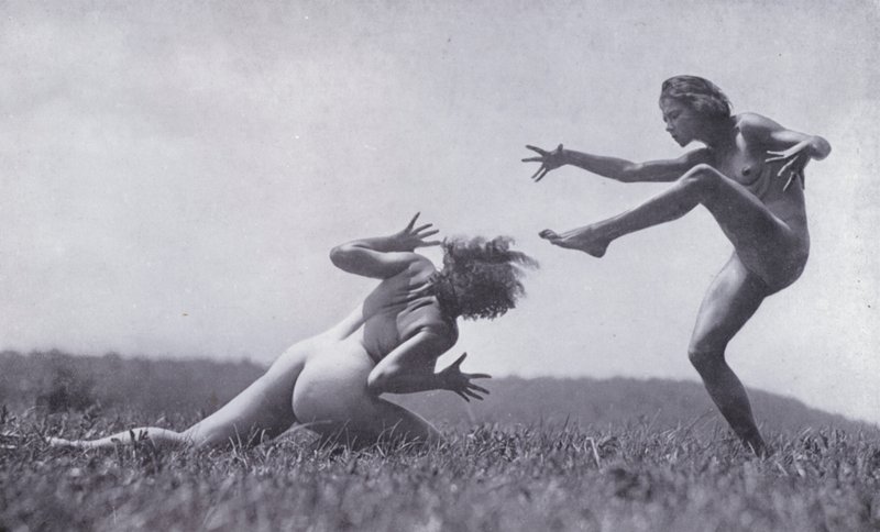 The Body Beautiful, Physical Culture for Women (foto a p/b) de Photographer German