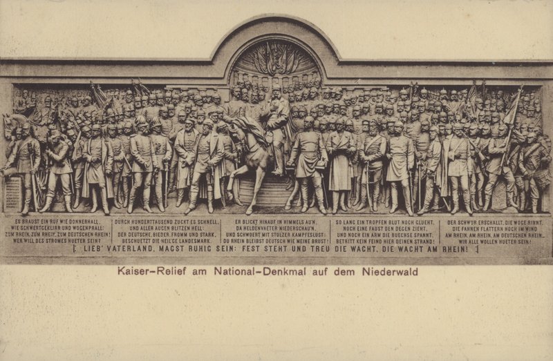 O Kaiser, relevo no Nationaldenkmal, monumento comemorativo da unificação da Alemanha, Rudesheim am Rhein, Hesse (foto a p/b) de Photographer German