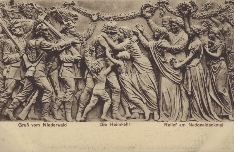 O regresso a casa, relevo sobre o Nationaldenkmal, monumento comemorativo da unificação da Alemanha, Rudesheim am Rhein, Hesse (foto a p/b) de Photographer German