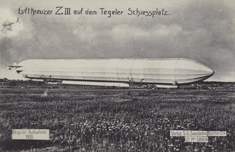 Zeppelin LZ III no campo de tiro Tegel, Berlim (foto a p/b) de Photographer German