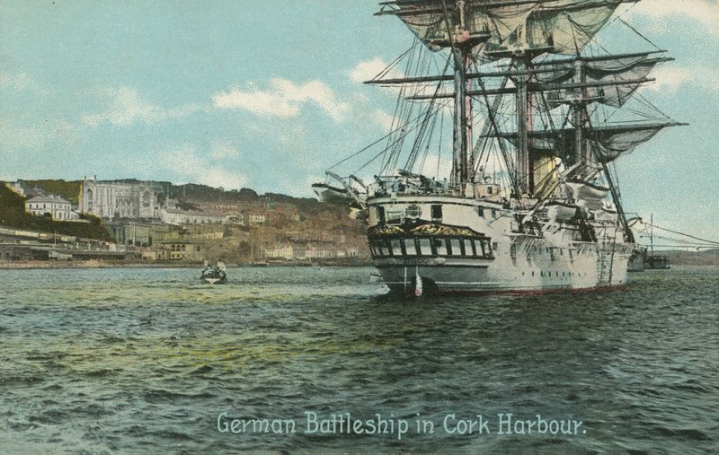 Navio de guerra alemão em Cork Harbour, Irlanda (foto) de Photographer Irish