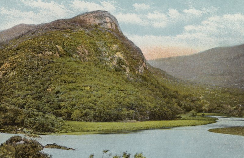 Irlanda do Sul: Montanha Ninho da Águia, Killarney (foto colorida) de Photographer Irish