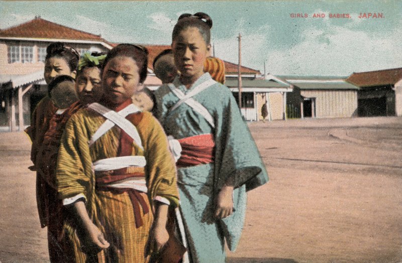 Meninas e bebês, Japão (foto) de Photographer Japanese