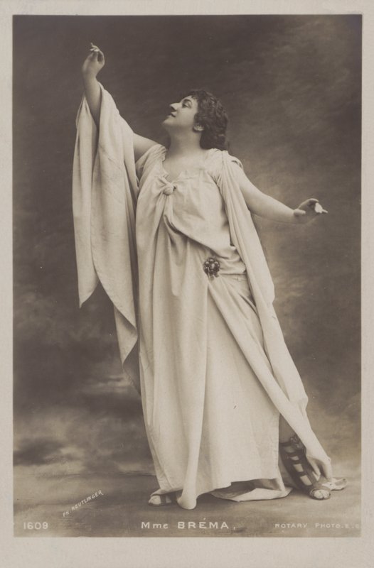 Marie Bremen, cantora mezzo-soprano inglesa de Reutlinger Studio