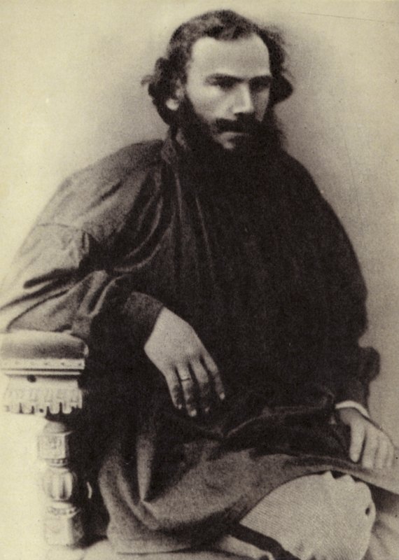 LN Tolstoi, Moscou, 1868 de Russian Photographer