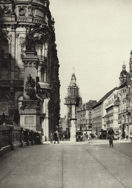 Berlim: Kaiser Wilhelm-Brucke (foto a p/b) de Sasha Stone