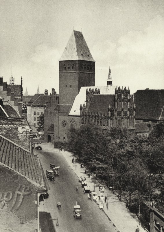 Berlim: Museu Markisches (foto a p/b) de Sasha Stone