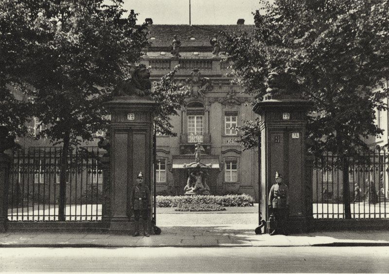 Berlim: Reichsprasidenten-Palais; Residência do Presidente da República (foto a p/b) de Sasha Stone
