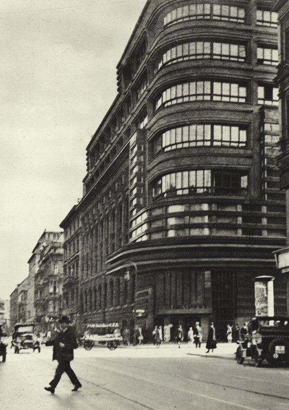 Berlim: Casa Editora Mosse; Edifício Mosse (foto a p/b) de Sasha Stone