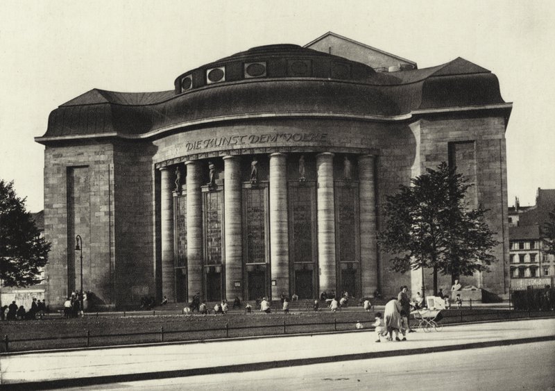 Berlim: Volksbuhne (foto a p/b) de Sasha Stone