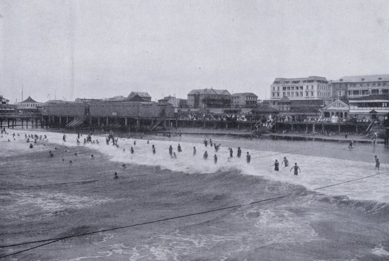 Ocean Beach, Durban (foto a p/b) de South African Photographer