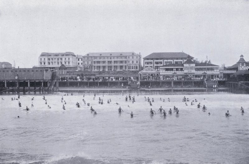 Ocean Beach, Durban (foto a p/b) de South African Photographer