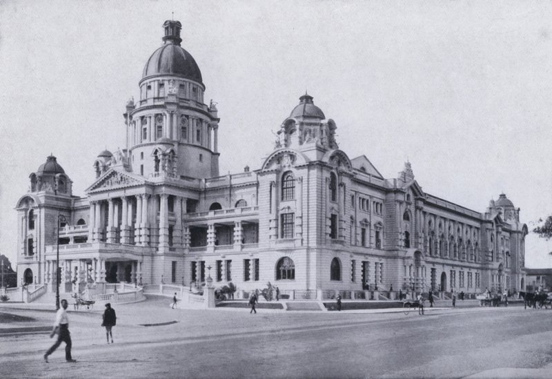 A Câmara Municipal, do Hotel Royal, Durban (foto a p/b) de South African Photographer
