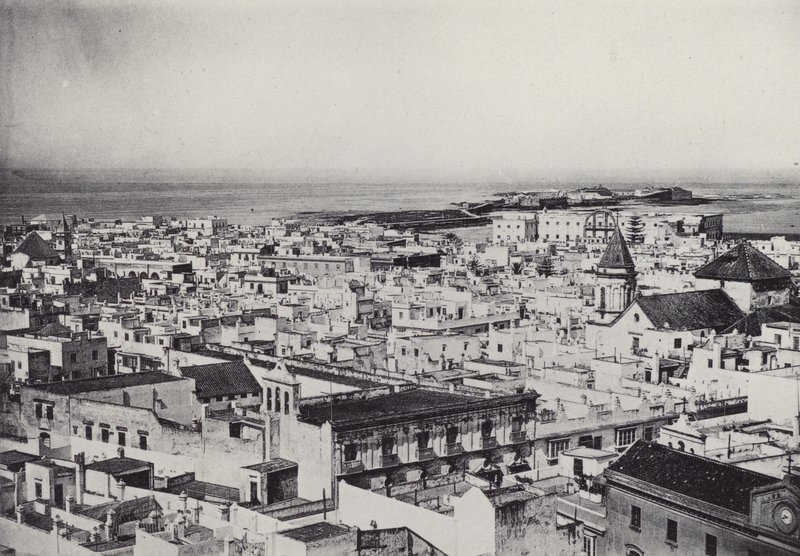 Cadiz: Vista General Desde la Torre de Tavira (b/w photo) de Spanish Photographer