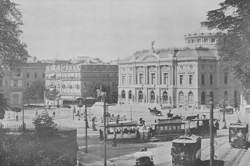 Genebra, Place Neuve e o Teatro (foto a p/b) de Swiss Photographer