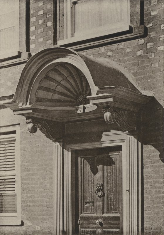 Porta, High Street, High Wycombe, Bucks (foto a p/b) de William Galsworthy Davie