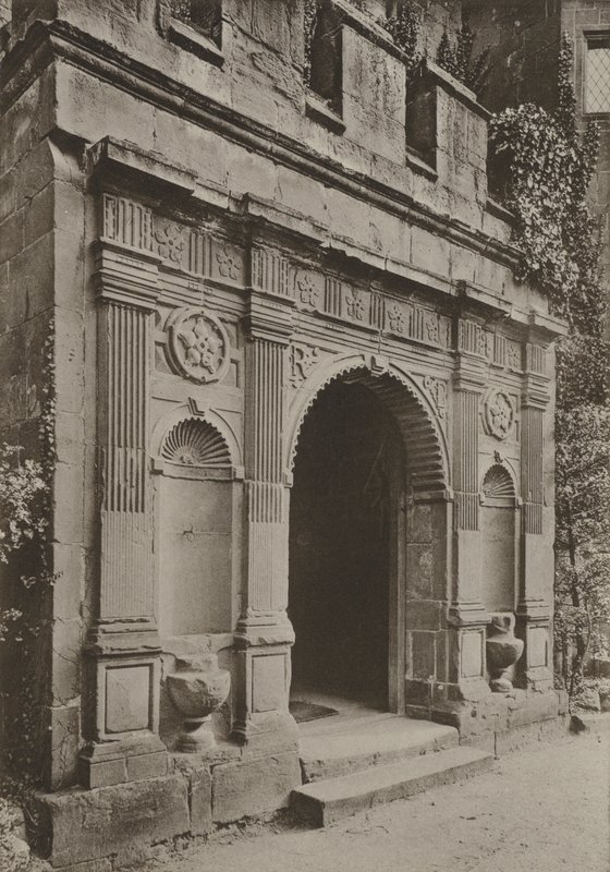 Porta, Porta do portão, Kenilworth (foto a p/b) de William Galsworthy Davie