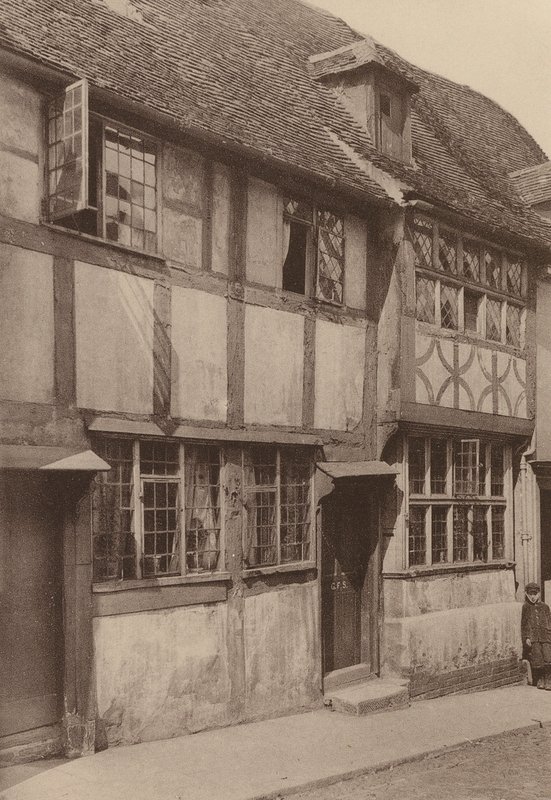 Em West Street, Rye, Sussex (fotografia a preto e branco) de William Galsworthy Davie