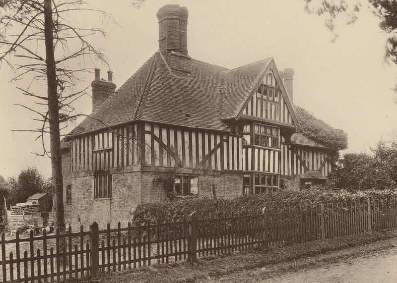 Yew-Tree Farm, perto de Beckley e Northiam, Sussex (fotografia a preto e branco) de William Galsworthy Davie
