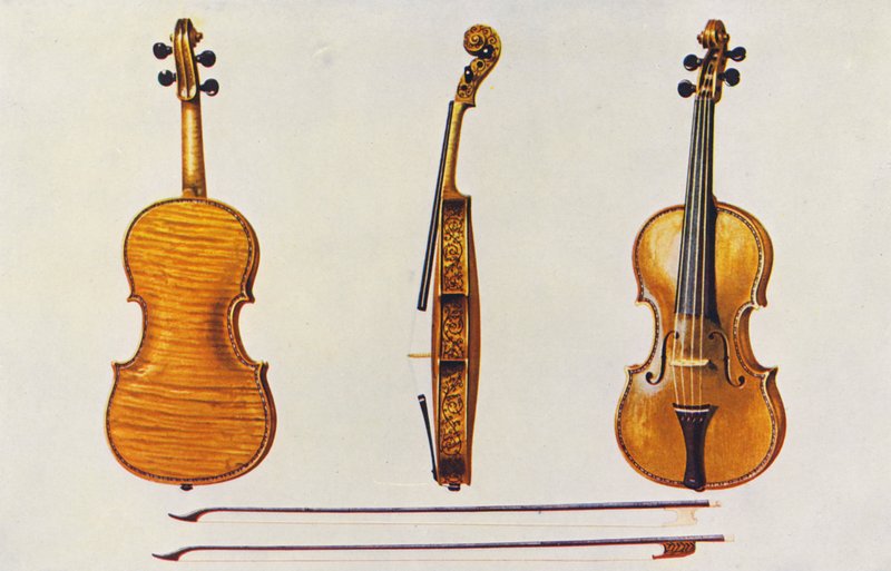 Instrumentos musicais: Violino, o Stradivarius de Hellier, e dois arcos antigos, conhecidos pela sua flauta (litografia a cores) de William Gibb