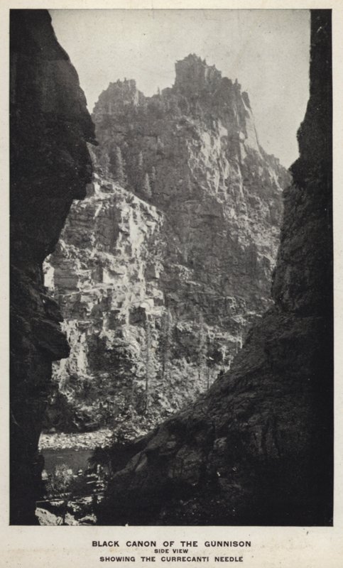 Canyons of Colorado: Black Canon of the Gunnison, Side View, Showing the Currecanti Needle (foto a p/b) de William Henry Jackson