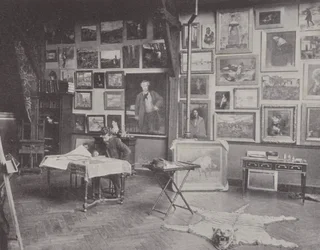 O pintor francês Alfred Philippe Roll no seu estúdio (foto a p/b)