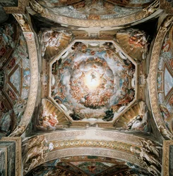 Cúpula com Assunção de Virgem