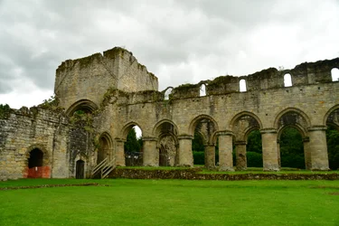 A Abadia de Buildwas, um mosteiro cisterciense medieval em Shropshire, Inglaterra.