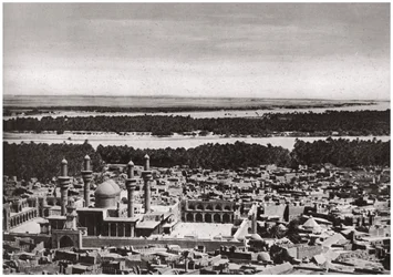 O Kadhimiya, a cidade sagrada perto de Bagdá, de um avião, Iraque, 1925