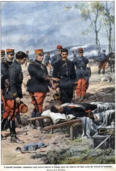 Episódio da guerra de 1914: O General Noel Edouard de Curieres de Castelnau (1851-1944), comandante do exército francês em Lorena, jura ao corpo do seu filho morto vingá-lo. Ilustração de Achille Beltrame em "La Domenica del Corriere".