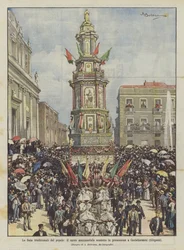 As festas tradicionais do povo, o carro monumental realizado em uma procissão em Casteltermini (Girgenti)