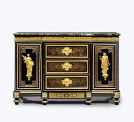 Armário lateral de marchetaria boulle montado em ormolu do final de Luís XVI