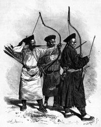 Retratos de três arqueiros chineses em trajes tradicionais, na década de 1870. Gravura de um desenho de Marie, de uma fotografia de Thomson, em "Le Tour du Monde, Nouveau journal des Voyages", editado por Edouard Charton, Paris.