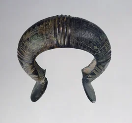 Bracelete, de Reallon, Hautes-Alpes (bronze)