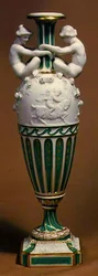 Vaso Minton decorado com figuras de porcelana Parian, cerca de 1855