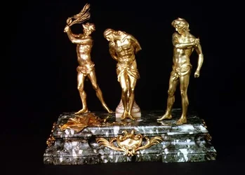 Flagelação de Cristo, meados do século XVII (bronze dourado)