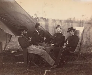 [Quatro Oficiais], c. 1864.