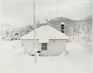 Primeira neve e a casinha