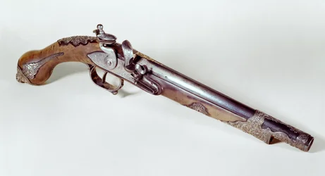 Pistola pertencente a Abd el-Kader (1808-83) (metal)