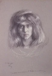 Natalie com cabelo esvoaçante