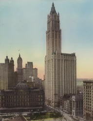 Nova lorque: Correios; Edifício Woolworth (foto)