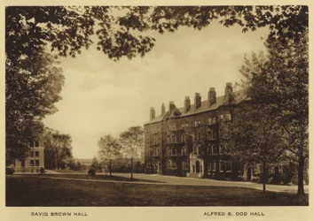 Universidade de Princeton: David Brown Hall; Alfred B Dod Hall (foto a p/b)