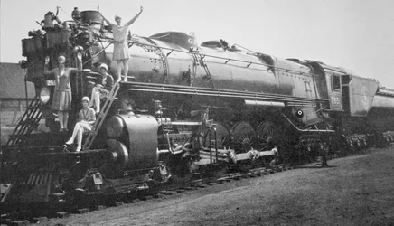 Uma locomotiva 4-8-4 classe S-1 construída pela Baldwin para o trem 