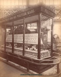 Exposição da American Watch Co., edifício principal, Exposição Internacional do Centenário, Filadélfia, 1876